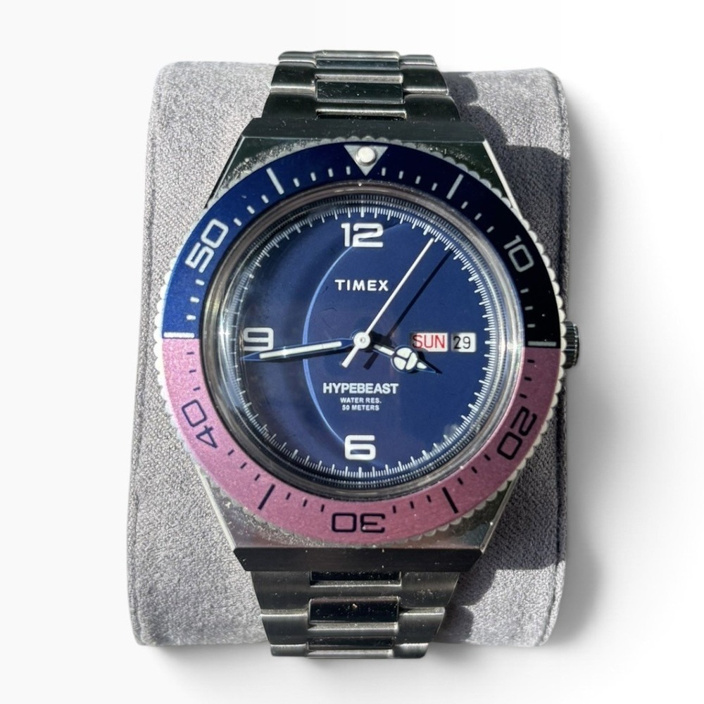 Timex x HYPEBEAST M79 Fuchsia Automatic Watch TW2V38800 Limited 1 of 500